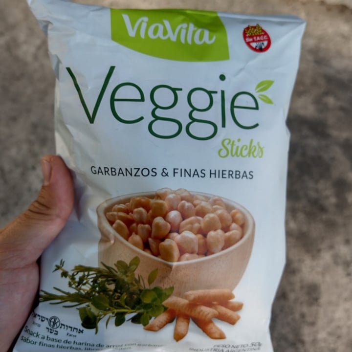 photo of ViaVita Veggie Sticks Garbanzos Y Finas Hierbas shared by @moshpitmaniac97 on  07 Nov 2022 - review