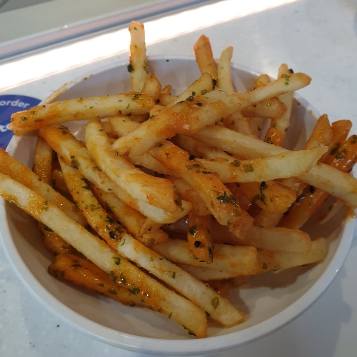 photo of YO! Sushi Vegan Fries shared by @lydiahawkins on  09 Aug 2021 - review