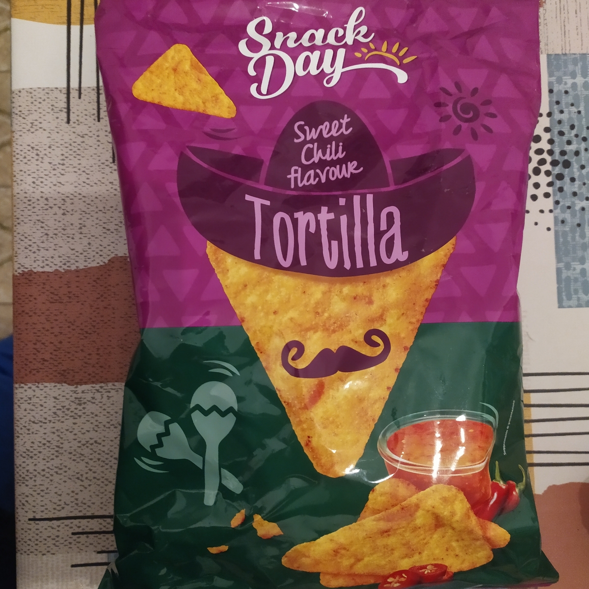 Snack Day Tortilla chips - barbeque Review | abillion