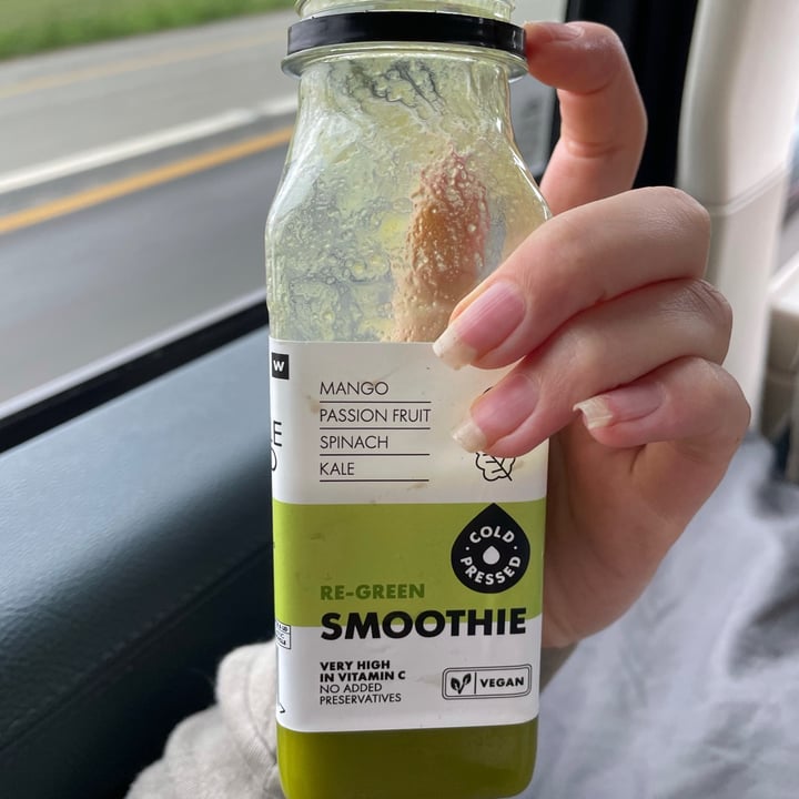 photo of Woolworths Food Green guru smoothie - mango passionfruit spinach kale shared by @tsbarker on  21 Dec 2020 - review
