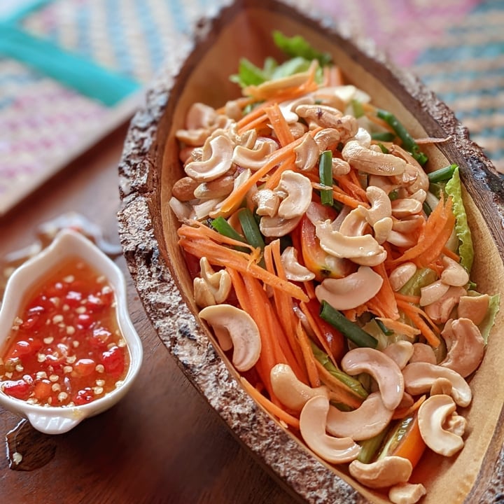 photo of Garden Cafe & Restaurant Cashew Salad shared by @masalapotates on  06 Nov 2022 - review