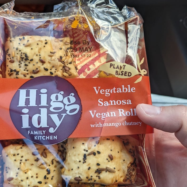 photo of Higgidy Vegetable samosa vegan rolls shared by @eabillion on  31 May 2022 - review
