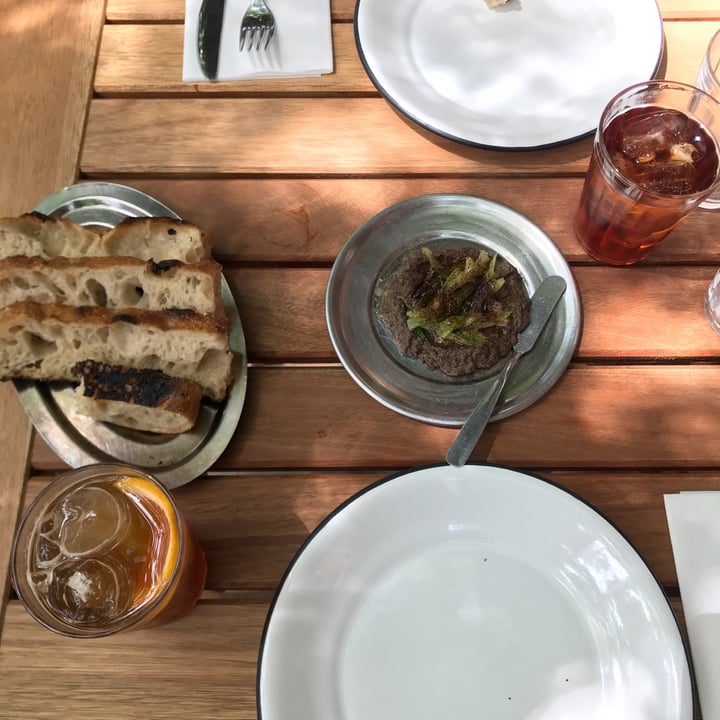 photo of Chuí Paté de hongos, apio y vinagre de té verde shared by @carovij on  28 Oct 2021 - review