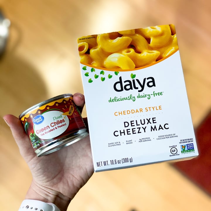 photo of Daiya Cheddar Style Deluxe Cheezy Mac shared by @vegankenji on  06 Oct 2020 - review