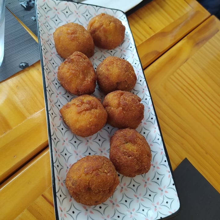 photo of Delicio Croquetas veganas shared by @josuune on  04 Nov 2022 - review