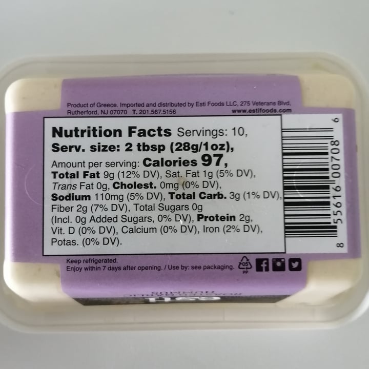 review photo of Esti Roasted Garlic Hummus shared by @brunoluigi on 16 Dec 2022 - review