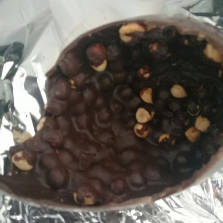 review photo of Gourmet Finest Cuisine Uovo Cioccolato Fondente con 40% Nocciole Italiane Intere shared by @giuliagh on 05 Apr 2022 - review