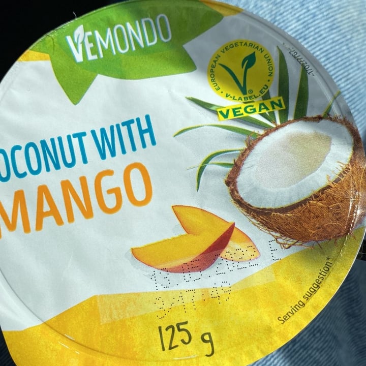 photo of Vemondo Bio coconut mango shared by @emanuela1996 on  15 Apr 2022 - review