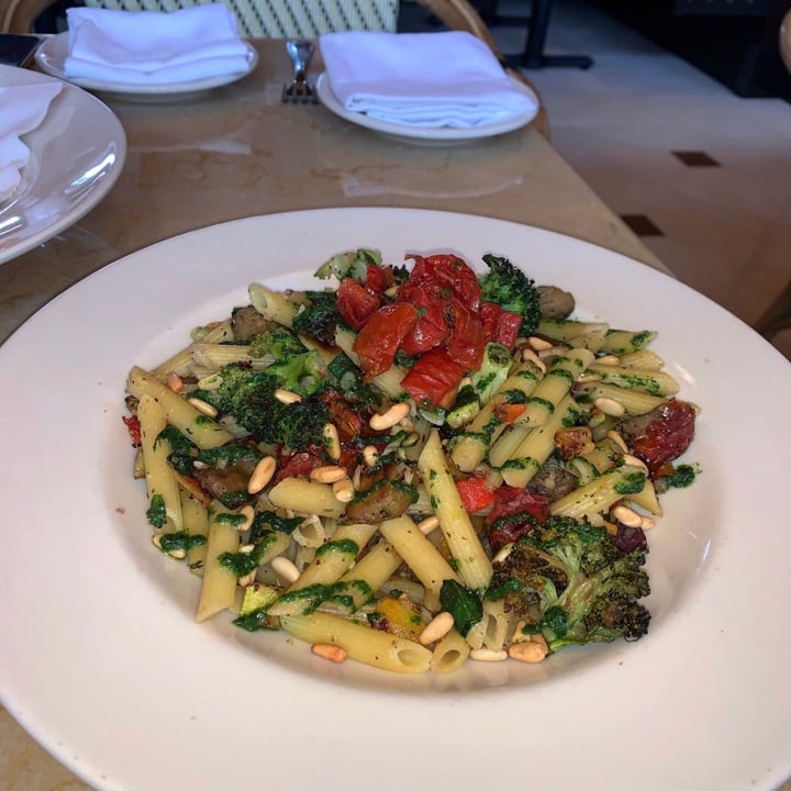 photo of The Cheesecake Factory EVELYN’S FAVORIT PASTA shared by @jomanaak on  06 May 2020 - review