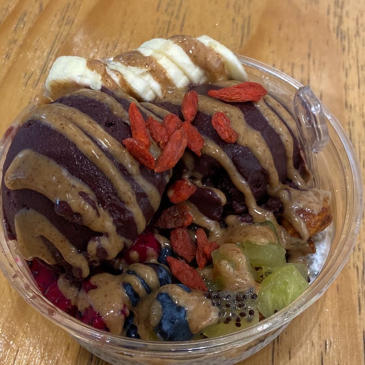 photo of A Poke Theory Açai bowl - All or Nuttin’ shared by @jot on  23 Oct 2021 - review