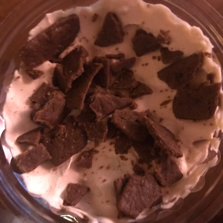 review photo of Hare Krishna Vegano Chocotorta shared by @flowie on 10 Jul 2021 - review