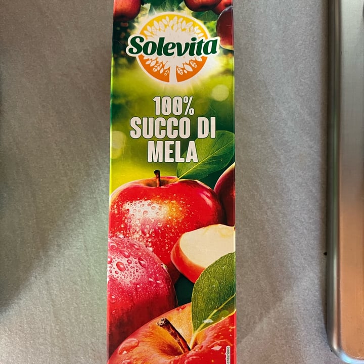 photo of Solevita 100% Succo Di Mela shared by @alevegan00 on  02 Dec 2021 - review