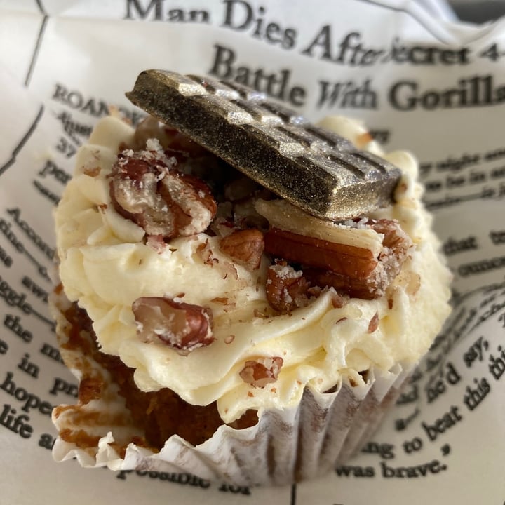 photo of Vegan Streetfood Deli - Obs Carrot Cupcakes shared by @skinnyfry on  23 Jul 2021 - review