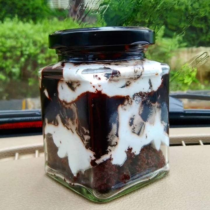 photo of Imagine Cafe Chocolate Cake Jar shared by @veganfoodie0507 on  18 Jul 2021 - review