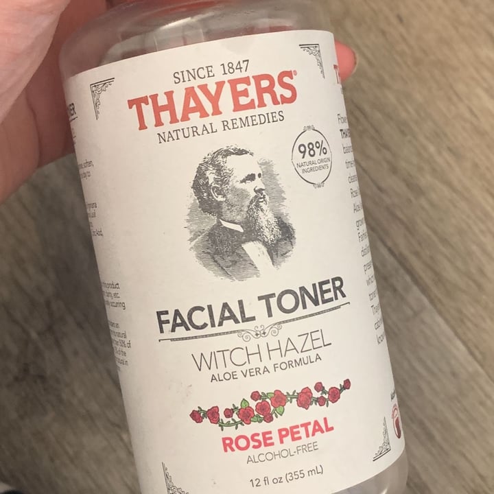 review photo of Thayers Natural Remedies Thayer’s Facial Toner shared by @tschouten on 09 Apr 2022 - review