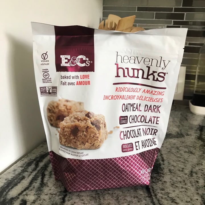 photo of E&C's Heavenly Hunks Oatmeal Chocolate Chip shared by @jordan22 on  13 Jun 2021 - review