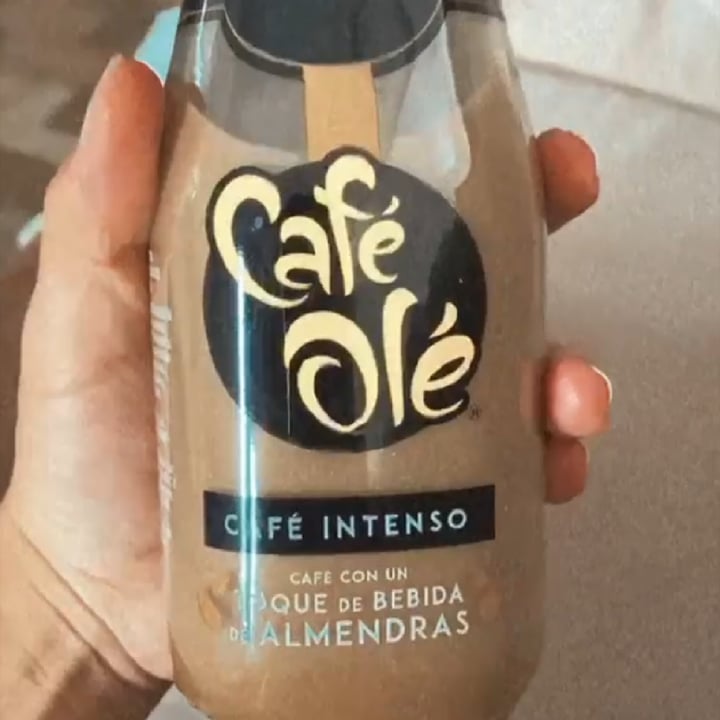 photo of Café Olé Café intenso con bebida de almendras shared by @annetteannette on  17 Jul 2020 - review