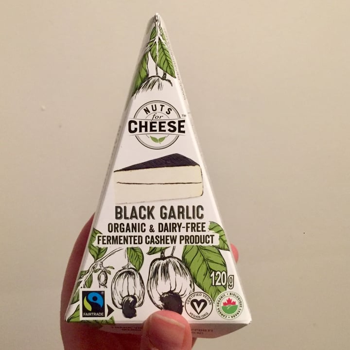 review photo of Nuts For Cheese Black Garlic shared by @luana92 on 06 Apr 2022 - review
