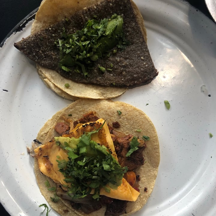 review photo of Por Siempre Vegana Taquería Taco de milanesa shared by @lariscienta on 24 Jun 2021 - review