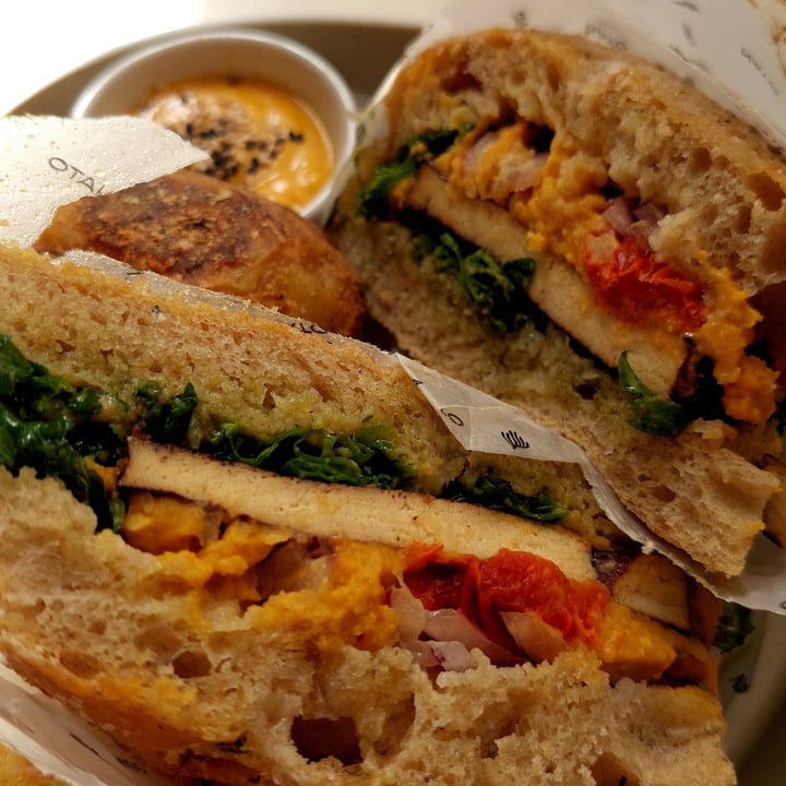 photo of Nato Comé Real Tofu-wich shared by @aliasvegan on  07 Apr 2022 - review