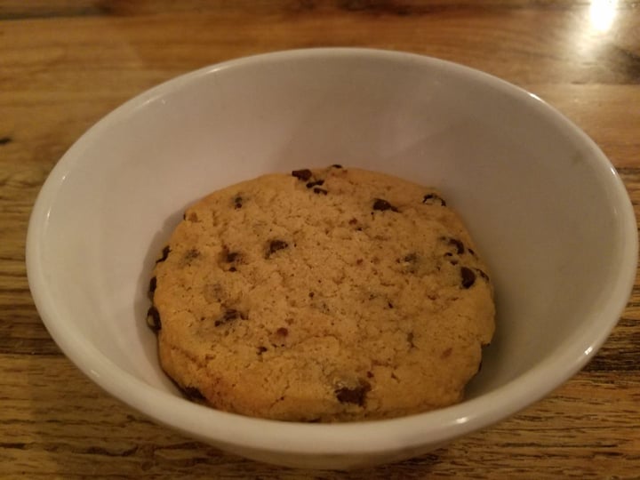 photo of Lulu's Local Eatery, LLC Chocolate Chip Cookie shared by @technovegan on  01 Feb 2020 - review