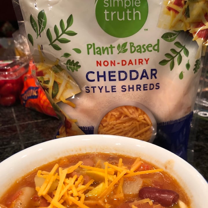 photo of Simple Truth non-dairy cheddar style shreds shared by @yumi on  25 Feb 2021 - review