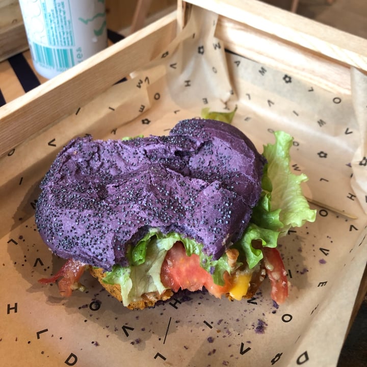 photo of Flower Burger Cheesy cecio shared by @al25 on  14 Jan 2022 - review