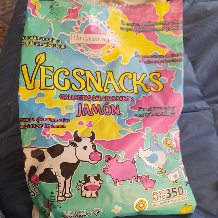 photo of Un Rincón Vegano Vegsnacks Galletas Saladas sabor Jamon shared by @karenramos on  30 Sep 2022 - review