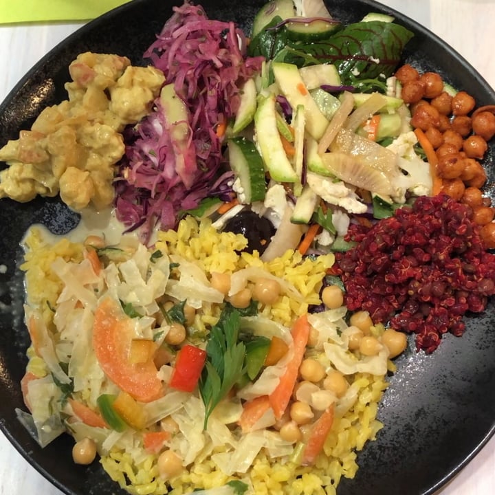 review photo of Anne's Vege Mausteinen, Riisi, kvinoa puunajuurin kanssa, paistettu kikherneitä shared by @fransaglietto on 17 Apr 2022 - review