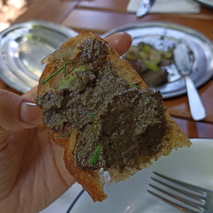 photo of Chuí Paté de hongos, apio y vinagre de té verde shared by @purpleveg on  10 Feb 2022 - review