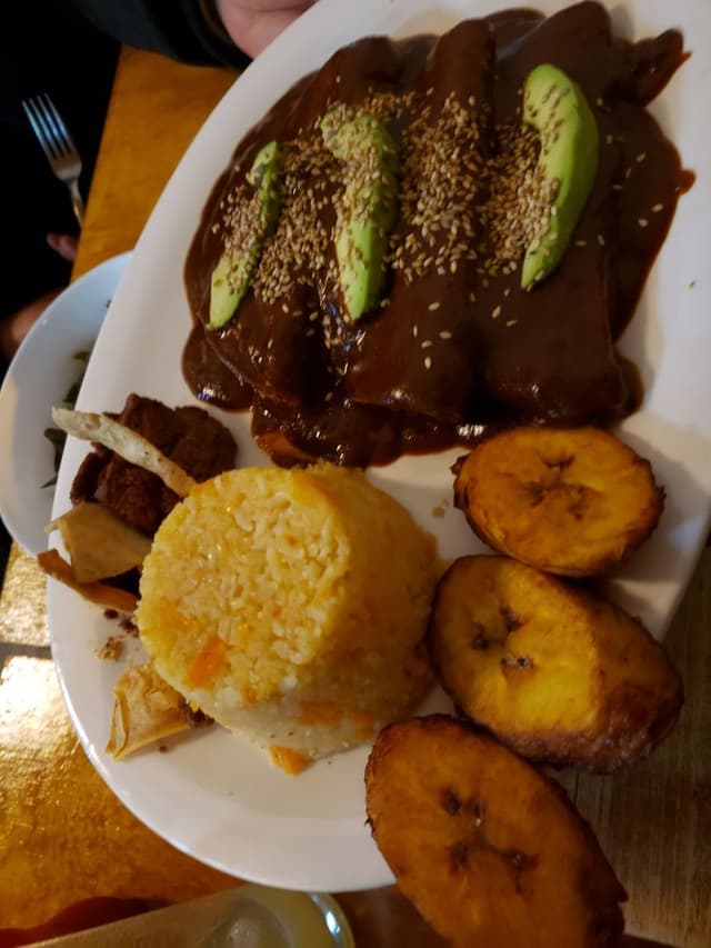 Photo of the dish “Enmoladas”