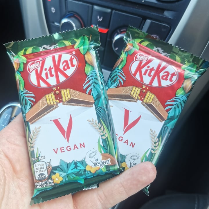 photo of Nestlé Kitkat Vegan shared by @fiachrah on  30 Jun 2021 - review