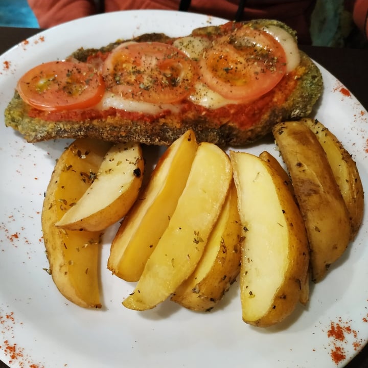 photo of El patio vegan Milanesa A La Napolitana shared by @beiaene on  11 Sep 2022 - review