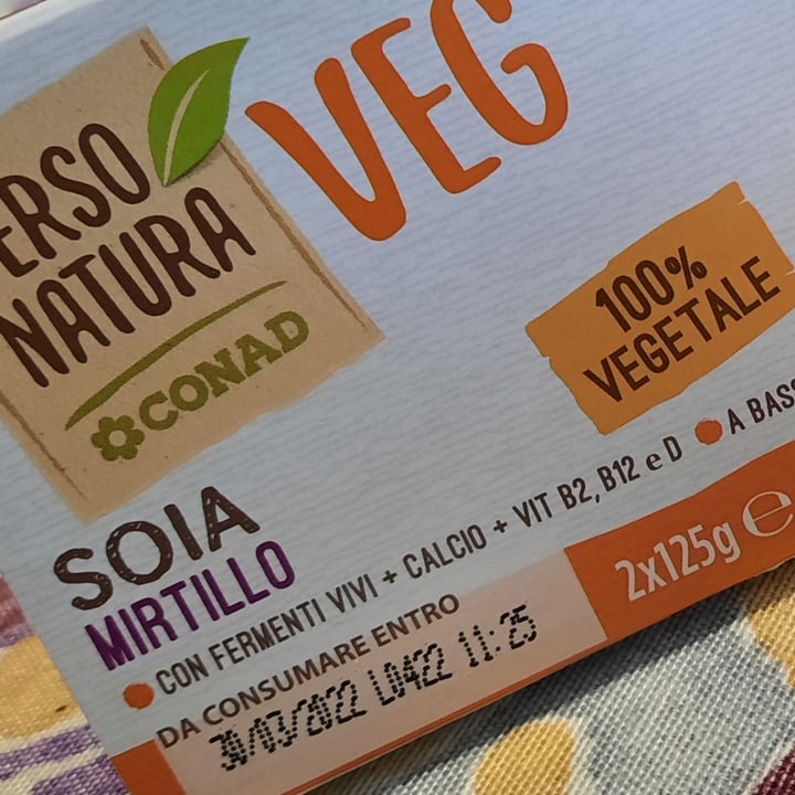 photo of Verso Natura Conad Veg Yogurt Soia Mirtillo shared by @angygirl on  12 Apr 2022 - review