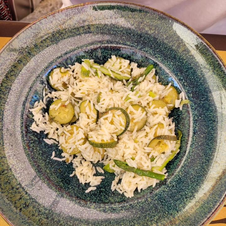 photo of Zenzero basmati con zucchine e asparagi shared by @sarafrighi on  20 May 2022 - review