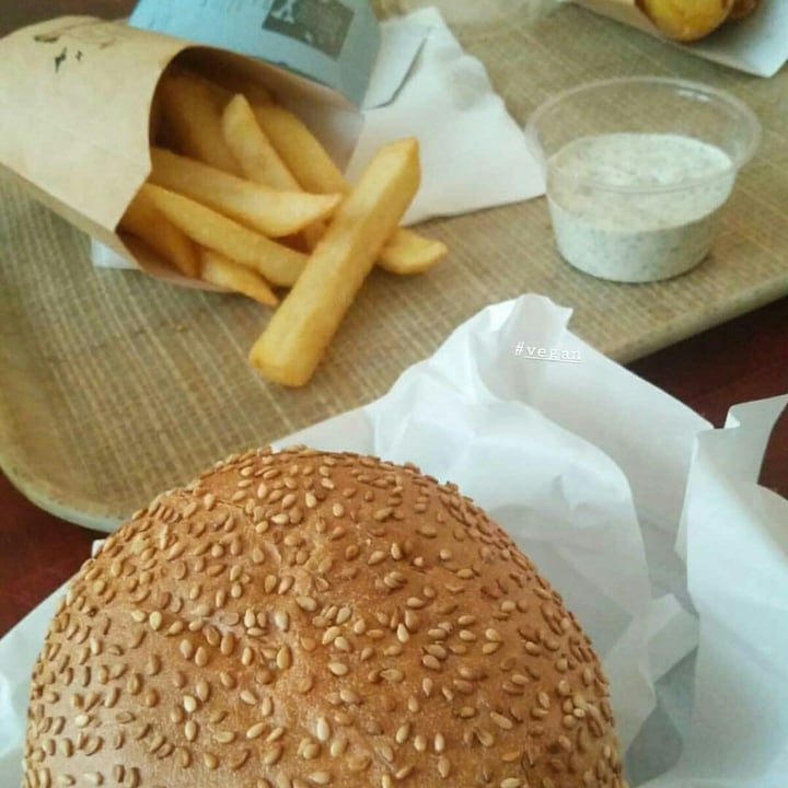 photo of Front Food cheesy burger shared by @sandra312 on  14 May 2020 - review