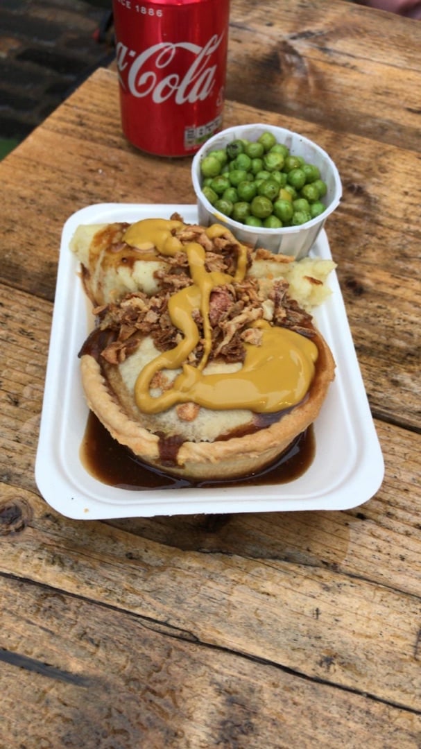 photo of Young Vegans Pie Shop Katsu Curry pie shared by @callum on  15 Dec 2019 - review