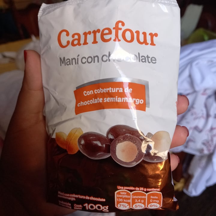 photo of Carrefour Maní Con Chocolate Semi Amargo shared by @veeronicag on  18 Dec 2021 - review