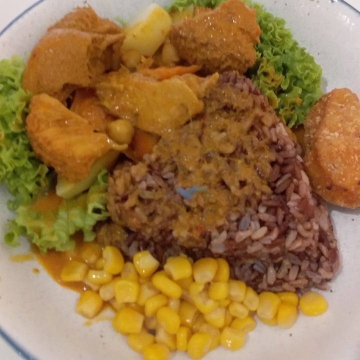 review photo of Maisons Bowl Curry Mushroom Set Meal (Brown Rice) shared by @bexenc on 09 Jun 2022 - review