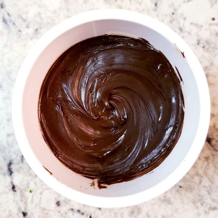 photo of Sisinni Cocoa spread shared by @veganmeg on  18 Sep 2021 - review