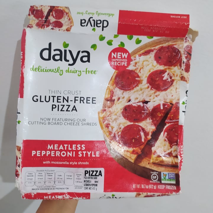 review photo of Daiya Gluten-free Pizza Meatless Pepperoni Style shared by @kamema on 17 Jun 2021 - review