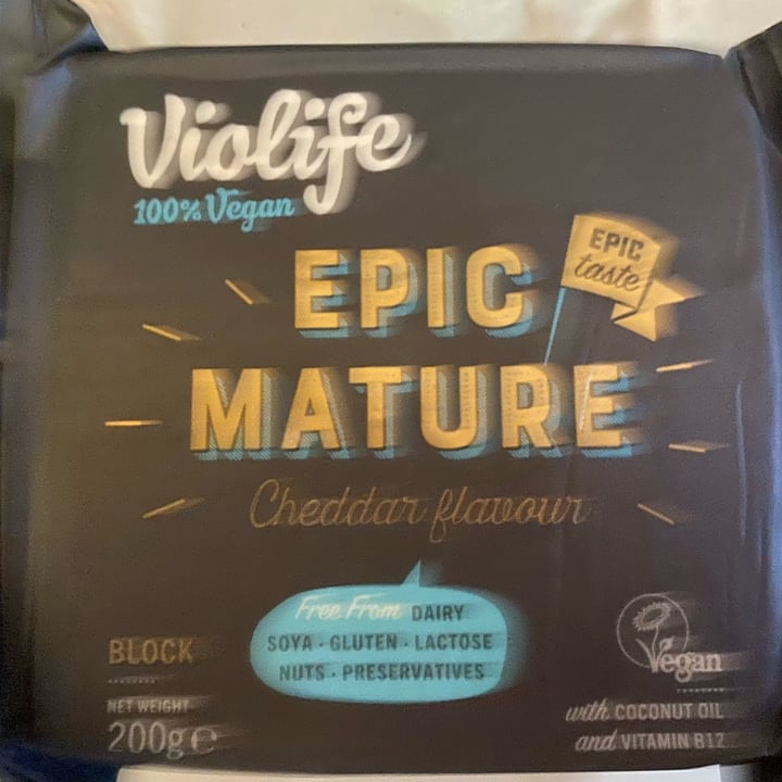 photo of Violife Bloque Sabor Cheddar shared by @supersukita on  01 Jan 2022 - review
