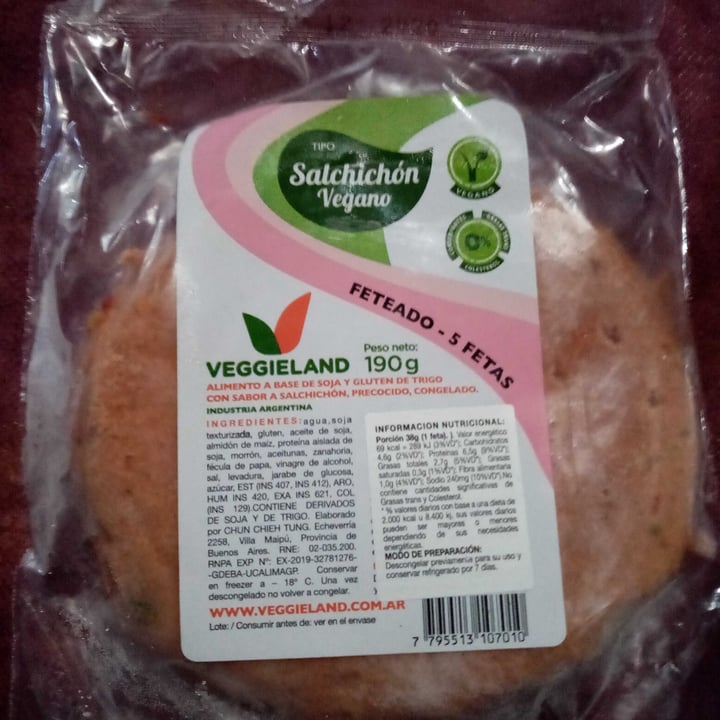 photo of Veggieland Salchichon Vegano shared by @ori28 on  02 Aug 2020 - review