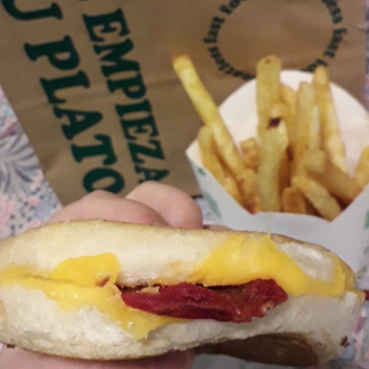 photo of The Big Veg Toast TBV con Bacon Y Cheddar shared by @pachidiri on  17 Aug 2021 - review