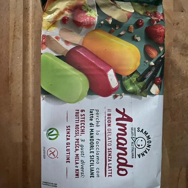 review photo of Sammontana 6 stecchi frutti rossi, pesca, mela e kiwi shared by @viky1991 on 28 Jun 2022 - review