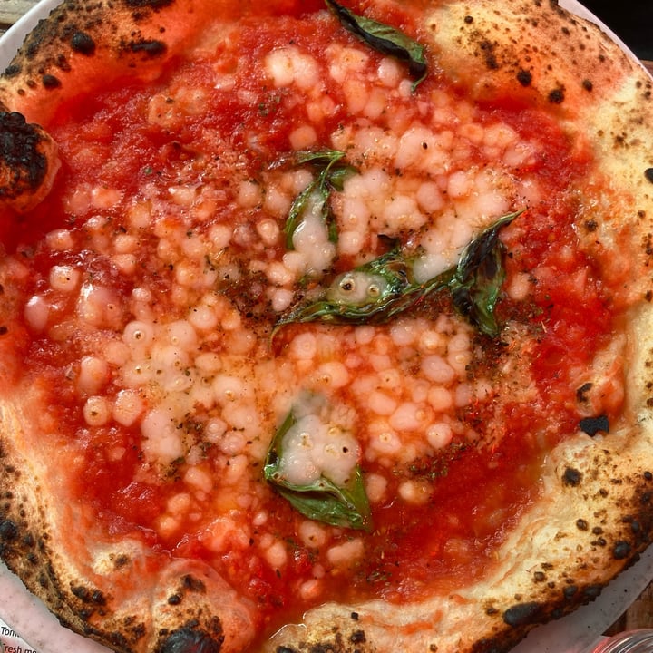 photo of Sano Pizza Vegan Margherita Pizza shared by @elewink24 on  28 Aug 2022 - review
