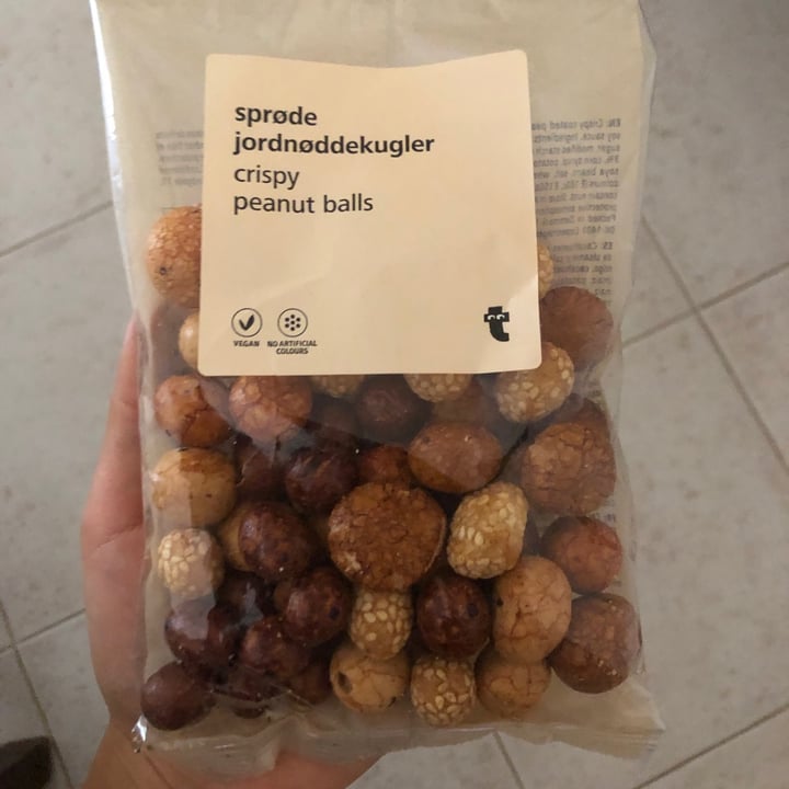 photo of Flying Tiger Crispy peanut balls shared by @ludovicaa13 on  04 Oct 2021 - review