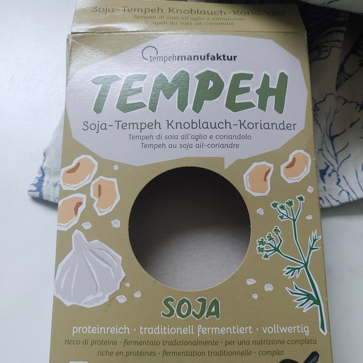 photo of Tempehmanufaktur Soja Tempeh Knoblauch-Koriander shared by @elilla on  05 Jun 2022 - review