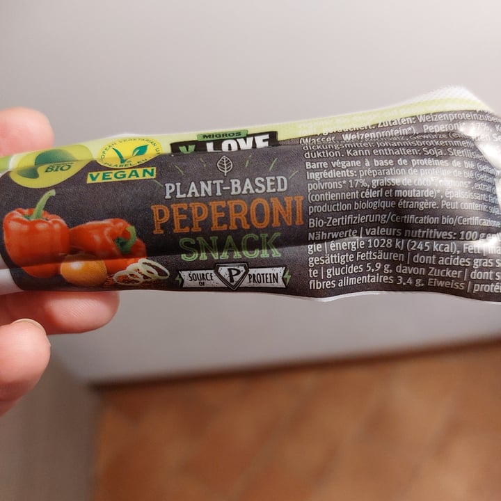 photo of Migros V-Love Plant Based Peperoni Snack shared by @anndallann on  08 Aug 2022 - review