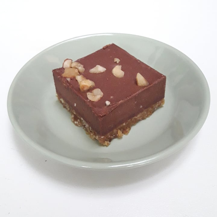photo of Nats Rawline Raw Cakes Chocolate-hazelnut shared by @peter-plant-power on  05 Nov 2022 - review